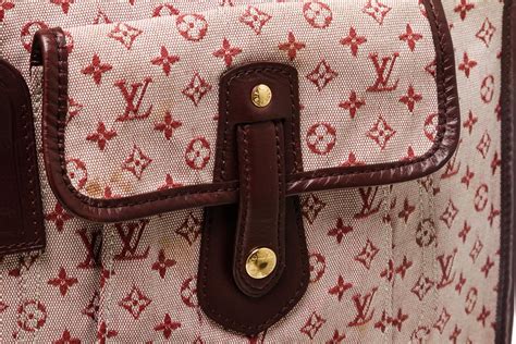 louis vuitton burgundy crossbody